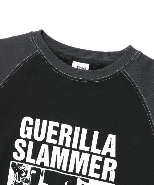 Cavish(カビシ)の「GUERILLA SLAMMERS RAGLAN SWEATSHIRT BLACK(CV2DFUM445A)(スウェット・レディース・ブラック・LARGE/MEDIUM/SMALL/X-LARGE)」の3枚目の写真
