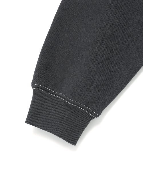 Cavish(カビシ)の「GUERILLA SLAMMERS RAGLAN SWEATSHIRT BLACK(CV2DFUM445A)(スウェット・レディース・ブラック・LARGE/MEDIUM/SMALL/X-LARGE)」の5枚目の写真