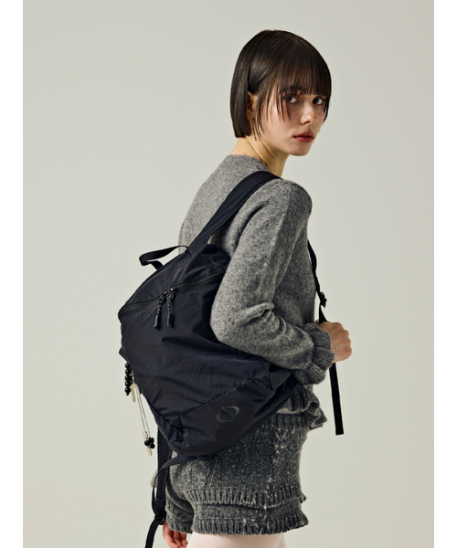 Salad bowls（サラダボール）の「500 Lip Light Backpack [BLACK]（バックパック/リュック・レディース・ブラック・FREE）」の2枚目の写真