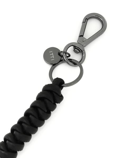 ITTI(イッチ)の「ITTI/イッチ/CRISTY SNAKE KNOT CHARM BK / STCOW(キーホルダー・メンズ・ブラック・F)」の2枚目の写真