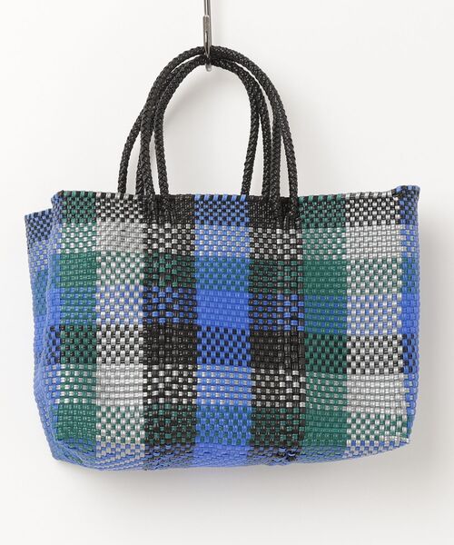 MASSIVE STORE(マッシブストア)の「【Moon Bird/ムーンバード】手編みのメルカドバッグ(横長M)幾何学・DIAMOND・CHECK・ BORDER ・STRIPE・MOTIF(かごバッグ・メンズ・ネイビー/ブラック系その他/ブラック・FREE)」の2枚目の写真