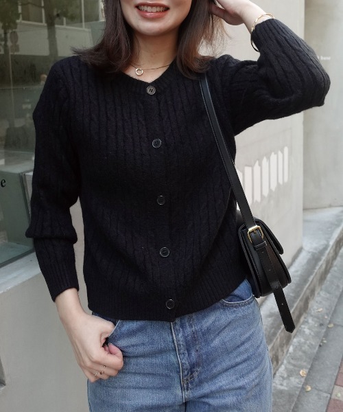 CORNERS（コーナーズ）の「ケーブルニットカーディガン（カーディガン/ボレロ・レディース・ブラック/グレー/レッド/ホワイト・FREE）」の8枚目の写真