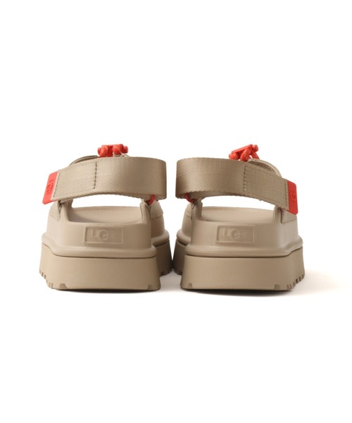 UGG(アグ)の「UGG W GOLDENGLOW TOGGLE / アグ ゴールデングロウ トグル(サンダル・レディース・ベージュ・25.0cm/24.0cm/23.0cm/26.0cm/22.0cm)」の6枚目の写真