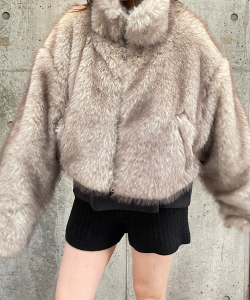 ROGER AND RAW(ロジャーアンドロウ)の「ショート丈フェイクファージャケット(その他アウター・レディース・ブラック/ベージュ/モカ/ホワイト系その他・FREE)」の22枚目の写真