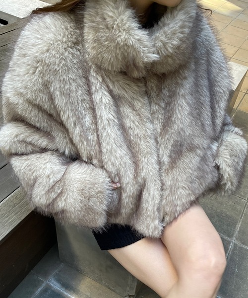 ROGER AND RAW(ロジャーアンドロウ)の「ショート丈フェイクファージャケット(その他アウター・レディース・ブラック/ベージュ/モカ/ホワイト系その他・FREE)」の17枚目の写真
