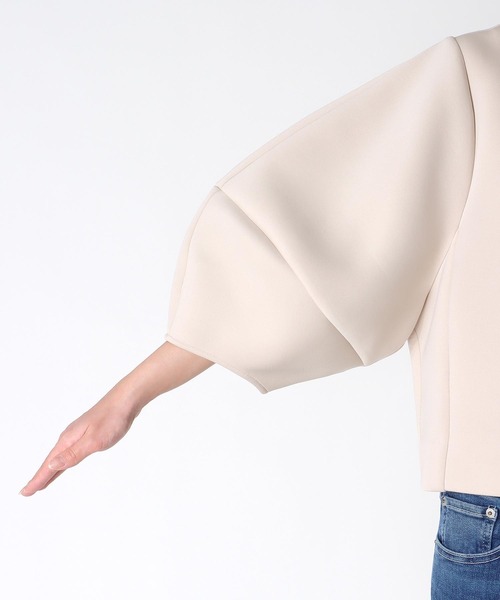 Jines（ジネス）の「パールデザインノーカラージャケット（ノーカラージャケット・レディース・ブラック/ベージュ・38）」の7枚目の写真