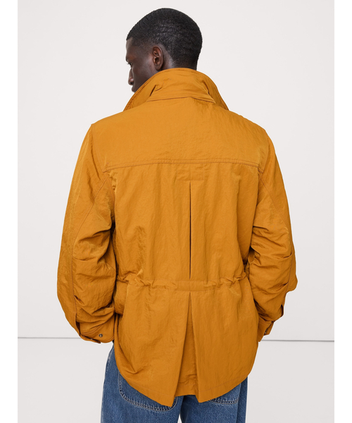 Banana Republic（バナナリパブリック）の「ウォーター レジスタント パーカ（その他アウター・メンズ・イエロー・S/M/L/XL）」の3枚目の写真