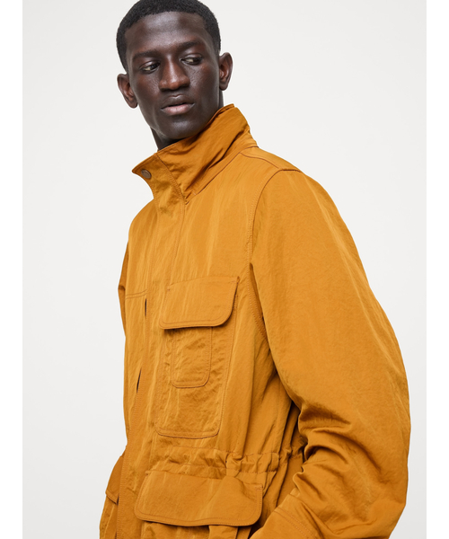 Banana Republic（バナナリパブリック）の「ウォーター レジスタント パーカ（その他アウター・メンズ・イエロー・S/M/L/XL）」の4枚目の写真