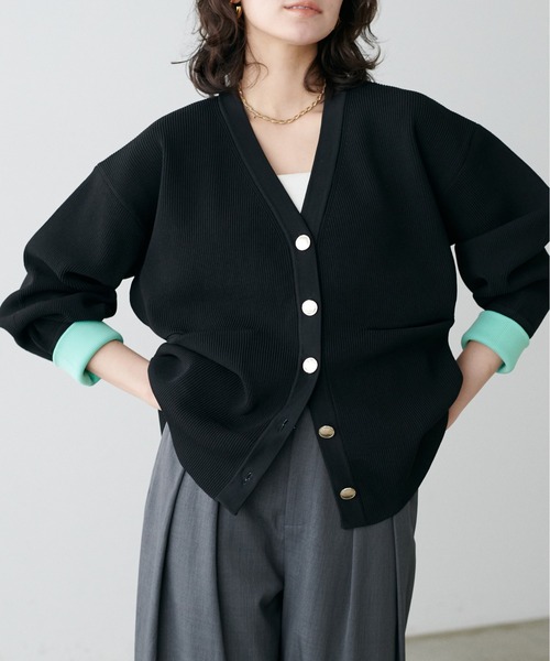 LARUTA（ラルータ）の「【LARUTA】配色ポリミドル金ボタンカーデ（カーディガン/ボレロ・レディース・ブラック/アイボリー/ピンク/ブラウン・FREE）」の13枚目の写真