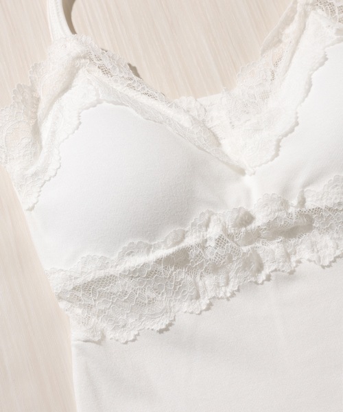 Lace Ladies(レースレディース)の「ソリッドカラー 配レース Vネック カップ付き キャミソール(キャミソール・レディース・ブラック/ホワイト・FREE)」の12枚目の写真