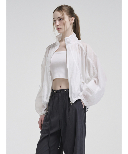 ETMON(エトモン)の「Volume Pocket Wind Jumper, White(ナイロンジャケット・レディース・その他・FREE)」の4枚目の写真