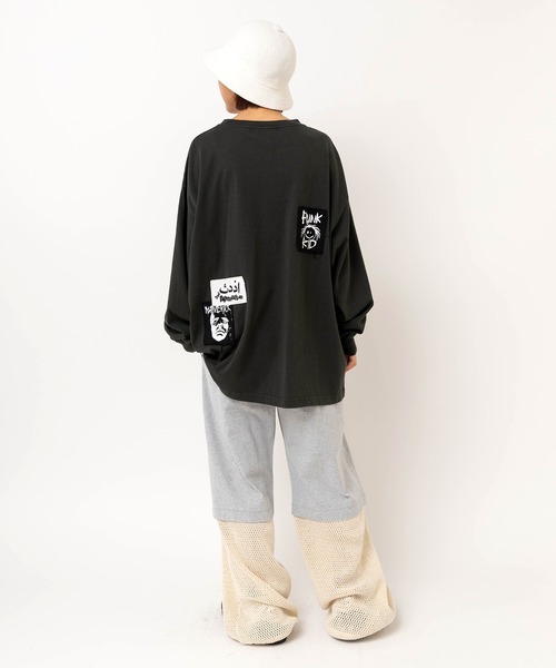 RNA（アールエヌエー）の「M2631 プリントパッチロンＴ（Tシャツ/カットソー・レディース・ブラック/ホワイト・MEDIUM）」の19枚目の写真