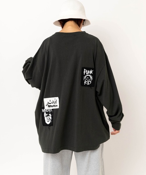 RNA（アールエヌエー）の「M2631 プリントパッチロンＴ（Tシャツ/カットソー・レディース・ブラック/ホワイト・MEDIUM）」の10枚目の写真