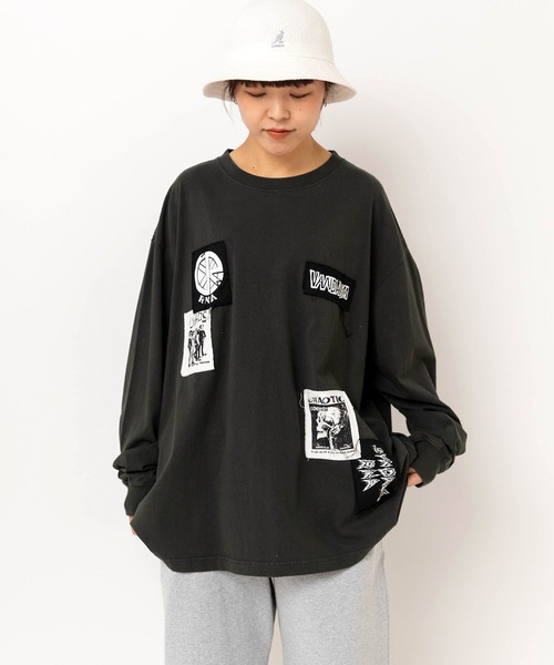 RNA（アールエヌエー）の「M2631 プリントパッチロンＴ（Tシャツ/カットソー・レディース・ブラック/ホワイト・MEDIUM）」の8枚目の写真