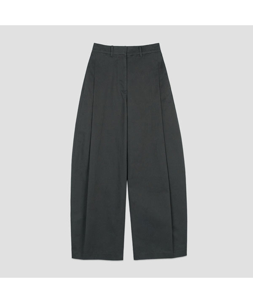 ATELIER NAIN(アトリエナイン)の「CHINO VOLUME CURVED TUCK PANTS(PT-5708)(その他パンツ・レディース・チャコール/ライトベージュ・SMALL/MEDIUM)」の2枚目の写真