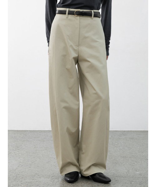 ATELIER NAIN(アトリエナイン)の「CHINO VOLUME CURVED TUCK PANTS(PT-5708)(その他パンツ・レディース・チャコール/ライトベージュ・SMALL/MEDIUM)」の4枚目の写真