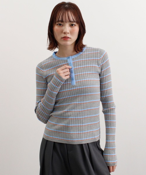 ABYS（アビス）の「ヘンリーネック配色ボーダーリブニット（ニット/セーター・レディース・グレー/ピンク/ブルー・FREE）」の2枚目の写真