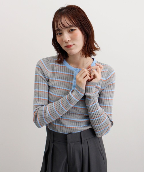 ABYS（アビス）の「ヘンリーネック配色ボーダーリブニット（ニット/セーター・レディース・グレー/ピンク/ブルー・FREE）」の13枚目の写真