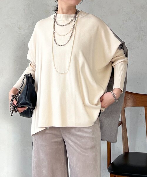 un dix cors（アンディコール）の「ドルマンスリーブ配色ニットプルオーバー（ニット/セーター・レディース・ブルー/オフホワイト/ブラック・FREE）」の2枚目の写真