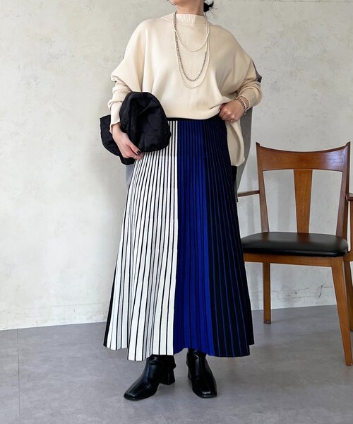 un dix cors（アンディコール）の「ドルマンスリーブ配色ニットプルオーバー（ニット/セーター・レディース・ブルー/オフホワイト/ブラック・FREE）」の8枚目の写真