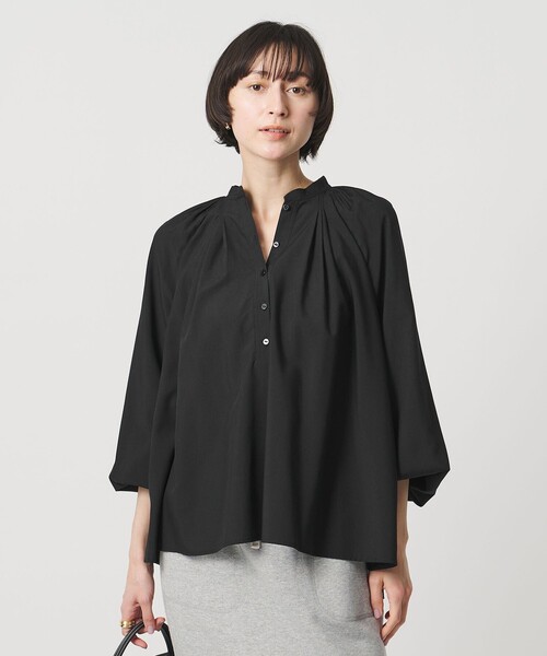 UNITED ARROWS(ユナイテッドアローズ)の「プリーツ ボリュームスリーブ ブラウス ‐ウォッシャブル‐(シャツ/ブラウス・レディース・ブラック/オフホワイト/ライトピンク・FREE)」の7枚目の写真