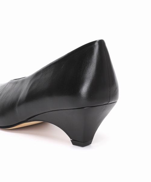 GRISE（グリーズ）の「《追加》GRISE5cmポインテッドレザーソフトウェッジパンプス（パンプス・レディース・ベージュ系その他/アイボリー/ブラック・25cm/24cm/23.5cm/22cm/23cm/22.5cm/24.5cm）」の18枚目の写真