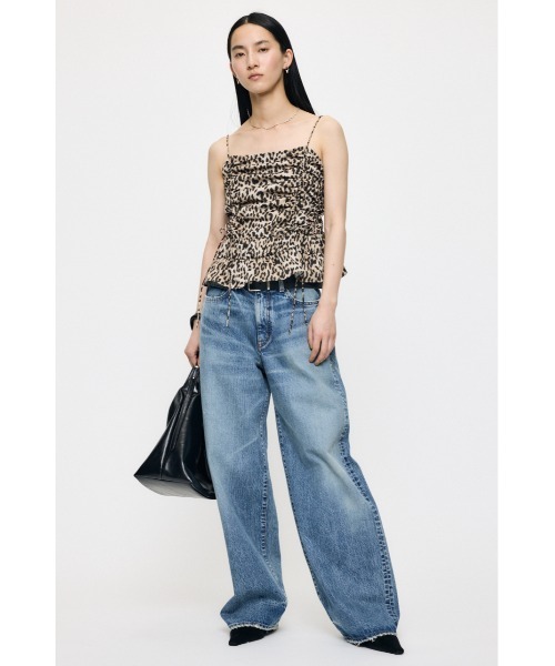 MOUSSY(マウジー)の「SATIN GATHER キャミソール(キャミソール・レディース・ブラウン系その他/ブラック/アイボリー・FREE)」の14枚目の写真