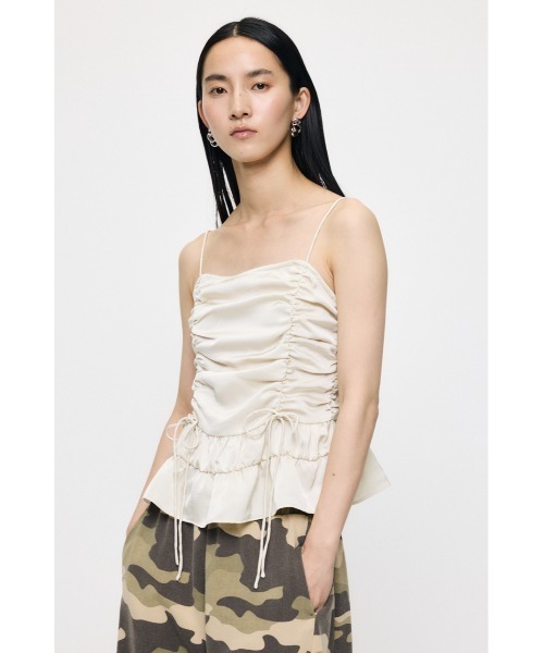 MOUSSY(マウジー)の「SATIN GATHER キャミソール(キャミソール・レディース・ブラウン系その他/ブラック/アイボリー・FREE)」の21枚目の写真