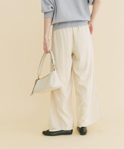 ITEMS URBANRESEARCH（アイテムズ アーバンリサーチ）の「『Sサイズあり』リネンレーヨンワイドパンツ（その他パンツ・レディース・ブラウン系その他/ライトベージュ/グリーン・MEDIUM/SMALL）」の6枚目の写真