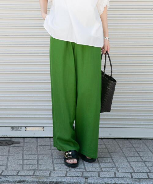 ITEMS URBANRESEARCH（アイテムズ アーバンリサーチ）の「『Sサイズあり/洗濯可』リネンレーヨンワイドパンツ（その他パンツ・レディース・ブラウン系その他/ライトベージュ/グリーン/ネイビー・MEDIUM/SMALL）」の16枚目の写真