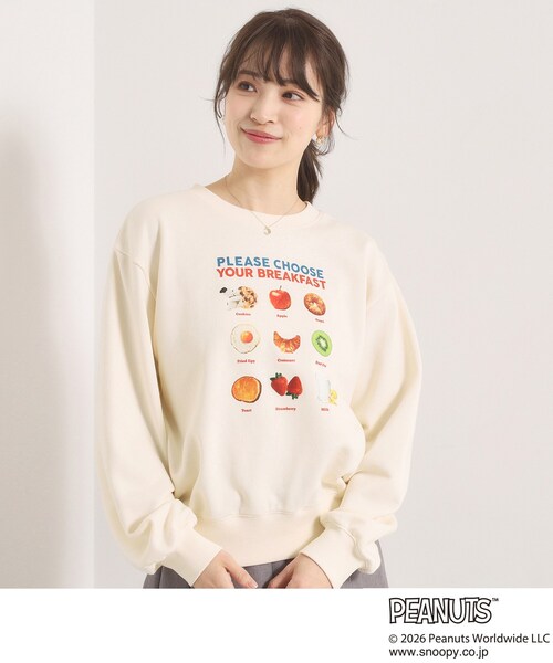ITS'DEMO(イッツデモ)の「<PEANUTS>裏毛プルオーバー(スウェット・レディース・アイボリー/ネイビー/スミクロ/ライトイエロー系/ピンク/サックスブルー・00)」の2枚目の写真