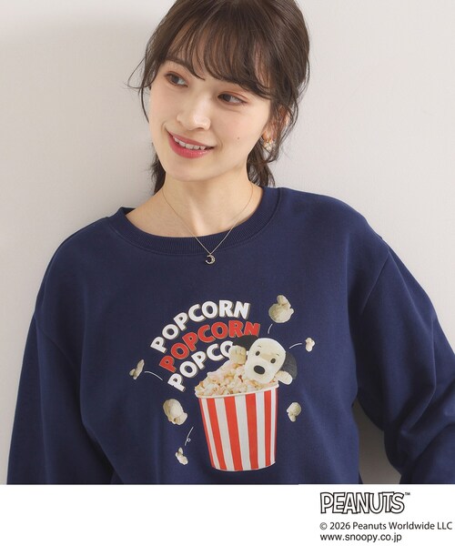 ITS'DEMO(イッツデモ)の「<PEANUTS>裏毛プルオーバー(スウェット・レディース・アイボリー/ネイビー/スミクロ/ライトイエロー系/ピンク/サックスブルー・00)」の16枚目の写真