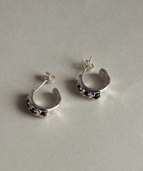 whoseA(フーシー)の「【silver925】Sway Hoop Pierce / スウェイジルコニアフープピアス(ピアス(両耳用)・レディース・クリア/ブラック・FREE)」の15枚目の写真