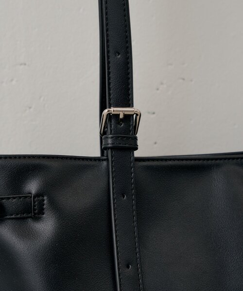 Chico(チコ)の「ポーチチャーム付きBIGトートバッグ(トートバッグ・レディース・ブラック/ベージュ系その他3/ピンク系その他3/アイボリー・FREE)」の8枚目の写真