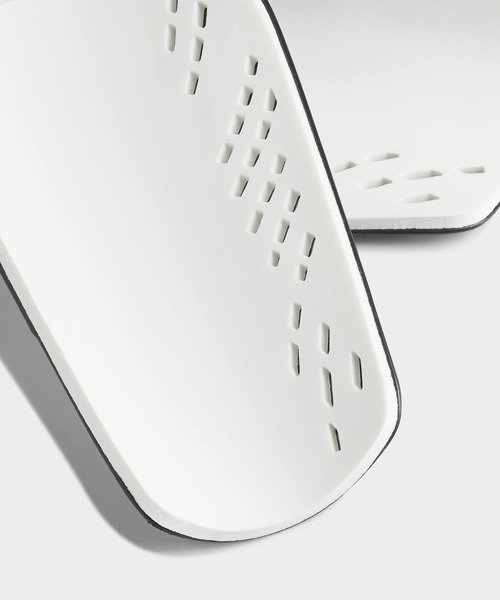 adidas（アディダス）の「ティロ クラブ シンガード / アディダス adidas（スポーツグッズ・メンズ・ブラック/ホワイト・LARGE/MEDIUM/SMALL）」の5枚目の写真