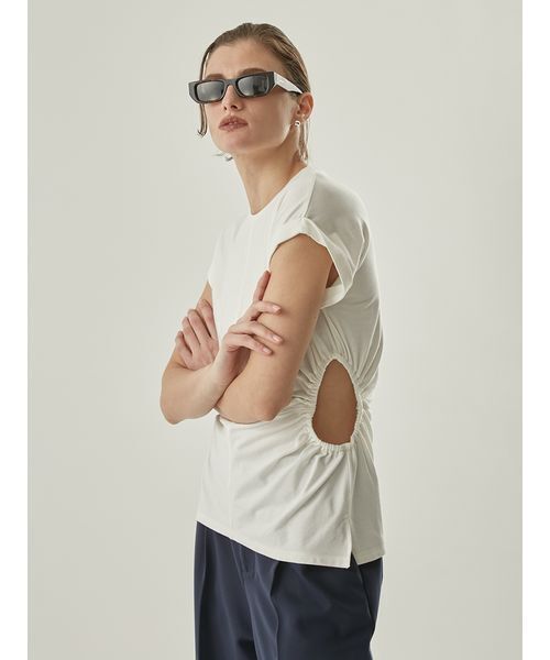 Henon.(ヘノン)の「サイドホールトップス(Tシャツ/カットソー・レディース・ブラック/ホワイト・F)」の16枚目の写真