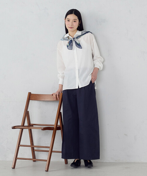 COMME CA ISM（コムサイズム）の「ポリエステルスパンブロード ベーシックシャツ（シャツ/ブラウス・レディース・サックスブルー/ホワイト・MEDIUM/LARGE）」の4枚目の写真