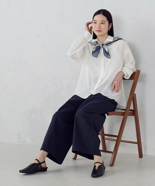 COMME CA ISM（コムサイズム）の「ポリエステルスパンブロード ベーシックシャツ（シャツ/ブラウス・レディース・サックスブルー/ホワイト・MEDIUM/LARGE）」の6枚目の写真