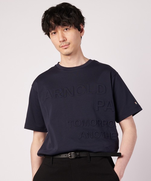 Arnold Palmer(アーノルドパーマー)の「AIR FLEX シェア エンボスロゴ Tシャツ(Tシャツ/カットソー・レディース・ダークネイビー/サーモンピンク/オフホワイト・L/M/S/XS/LL)」の2枚目の写真