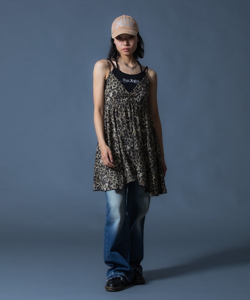 X-girl（エックスガール）の「LOGO MARK STUDDED 6PANEL CAP（キャップ・レディース・ブラック/ベージュ/カモフラージュ・ONE SIZE）」の22枚目の写真