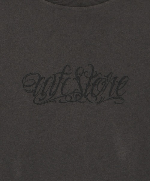 MFC STORE（エムエフシーストア）の「MFC STORE TATTOO SCRIPT AGED S/S TEE（Tシャツ/カットソー・メンズ・ホワイト系/レッド系/グレー系/ネイビー系/ブラック系・S/M/L/XL）」の17枚目の写真