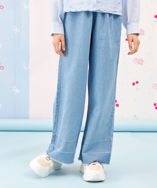 trois lapins kp（トロワラパンケーピー）の「【Trois Lapins】 テンセルデニム パンツ（デニムパンツ・キッズ・サックスブルー/ブルー・140cm/150cm/160cm）」の2枚目の写真