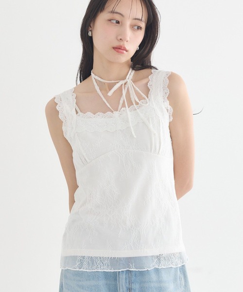 earth music&ecology（アースミュージックアンドエコロジー）の「総レースホルターネックキャミソール（キャミソール・レディース・ブラック/オフホワイト・M/S）」の2枚目の写真