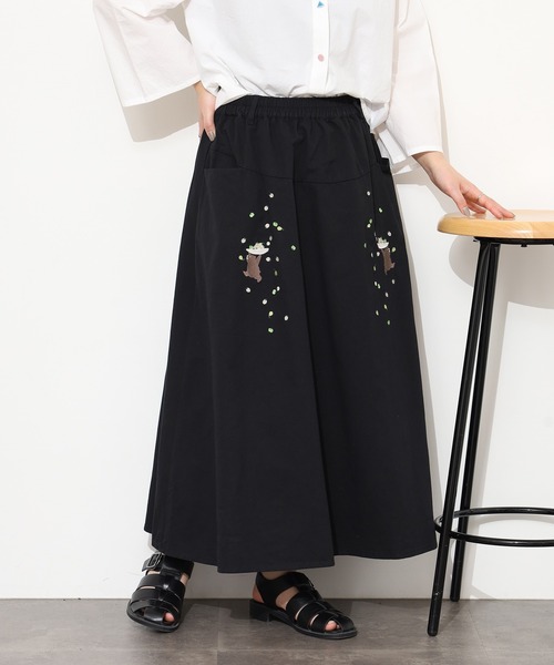 Emago(イマゴ)の「EMAGO フルーツ摘み刺繍スカート(スカート・レディース・アイボリー/ブラック/マスタード・FREE)」の15枚目の写真