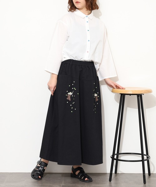 Emago(イマゴ)の「EMAGO フルーツ摘み刺繍スカート(スカート・レディース・アイボリー/ブラック/マスタード・FREE)」の17枚目の写真