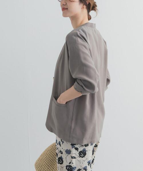 URBAN RESEARCH DOORS（アーバンリサーチドアーズ）の「ノーカラージャケット（その他アウター・レディース・チャコールグレー/ベージュ系その他・FREE）」の5枚目の写真