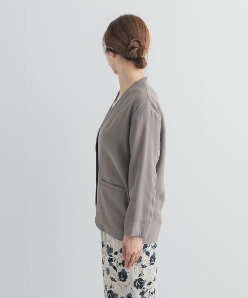 URBAN RESEARCH DOORS（アーバンリサーチドアーズ）の「ノーカラージャケット（その他アウター・レディース・チャコールグレー/ベージュ系その他・FREE）」の11枚目の写真