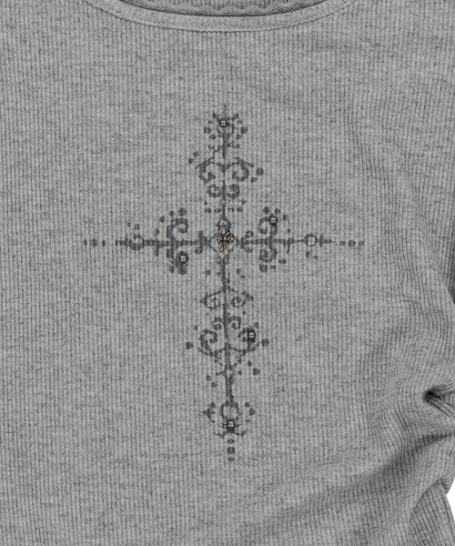 SPINNS(スピンズ)の「【セットアイテム】タイ付きピタカットソー/クロス/ストール付き/平成ギャル(Tシャツ/カットソー・レディース・アイボリー/チャコール/グレー・ONESIZE)」の9枚目の写真
