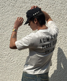 HOLIDAY Half T- Shirts White