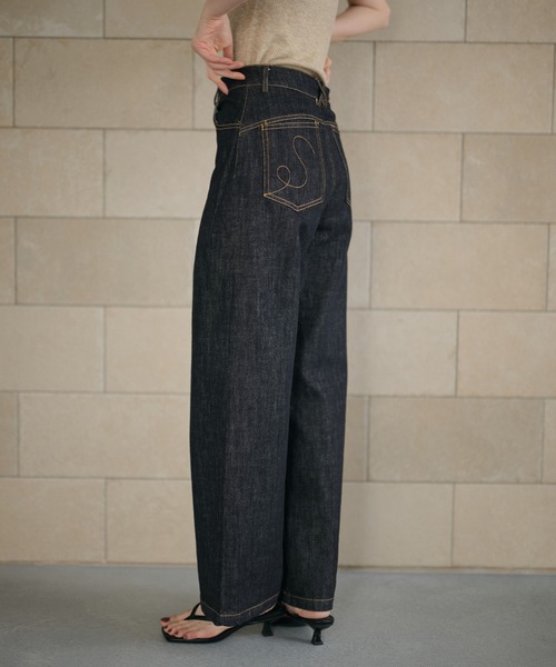 LAULEN(ローレン)の「cross loop high waist indigo denim/クロスループハイウエストインディゴデニム(デニムパンツ・レディース・ネイビー・M/S)」の5枚目の写真